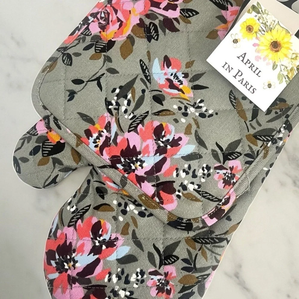 Vera Bradley Dish Towel Set + Pot Holder Set of 4 Rosy Outlook NWT $50